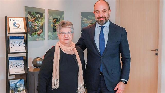 Δωρεές του Ομίλου Βιοϊατρική σε Aurora και Φλόγα