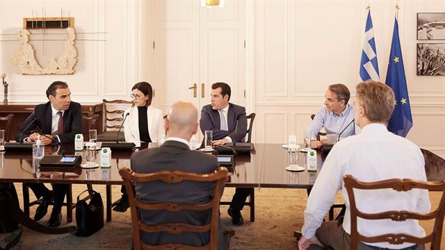 Σύσκεψη στο μέγαρο Μαξίμου για τις προληπτικές εξετάσεις και την πρωτοβάθμια φροντίδα