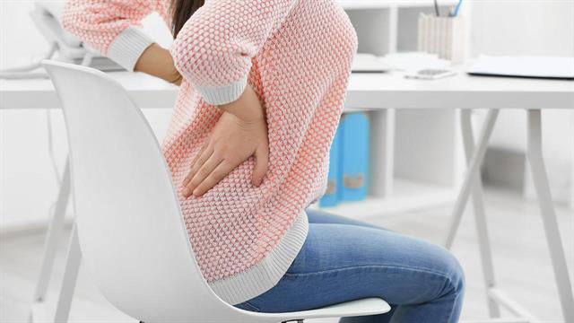 Στρες και πόνος στη μέση: Πώς σχετίζονται;