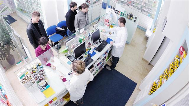 ΕΜΑ για τις ελλείψεις: Κίνδυνος να οδηγήσουν σε χορήγηση φαρμάκων με το δελτίο!