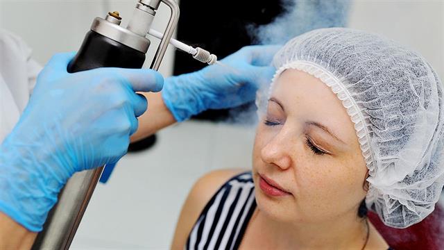 Οι φλεγμονές στο στόμα μετά από αντικαρκινική αγωγή και η κρυοθεραπεία