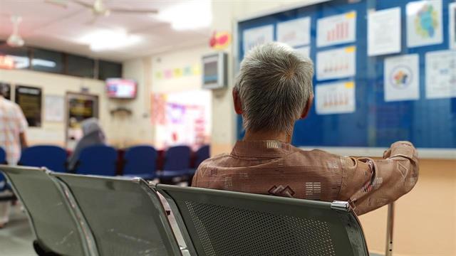 Ποιοι επαγγελματίες κινδυνεύουν να χάσουν ιατροφαρμακευτική περίθαλψη