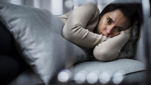 Γιατί γινόμαστε πιο ευάλωτοι στην κατάθλιψη