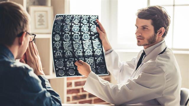 Εγκεφαλική αιμορραγία: Η μαγνητική τομογραφία ανιχνεύει τον κίνδυνο [μελέτη]