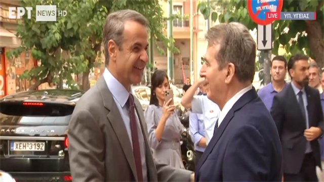 Στο Υπουργείο Υγείας έφτασε ο Κυριάκος Μητσοτάκης