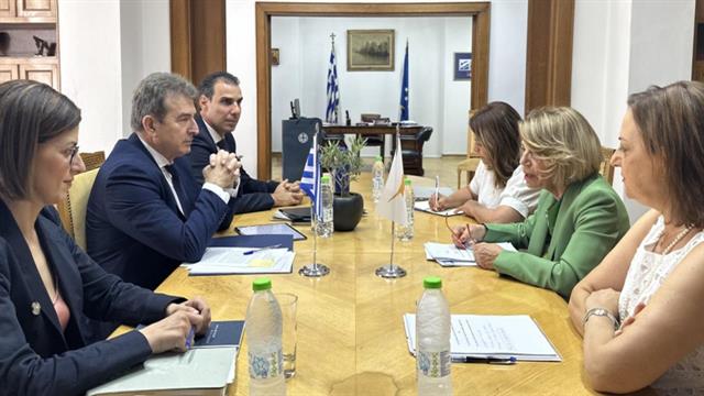 Συνάντηση Μιχάλη Χρυσοχοΐδη με την Κύπρια ομόλογό του, δρ Πόπη Κανάρη