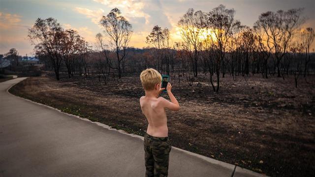 Πώς η κλιματική αλλαγή επηρεάζει την ψυχολογία παιδιών και εφήβων [μελέτη]