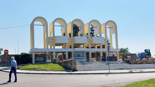 Οι απόκοσμες κηδείες CoViD και μία μακάβρια πρόβλεψη