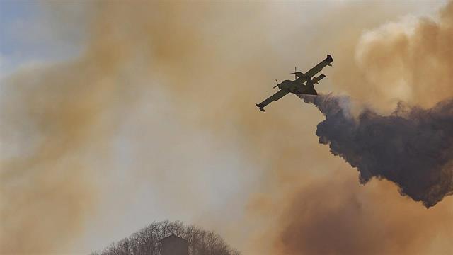 Στρες και εργασιακή υπερφόρτωση στα πληρώματα αεροπυρόσβεσης - Τι αναφέρουν διεθνείς μελέτες
