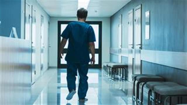 Πιέσεις για προσλήψεις σε δημόσιες δομές