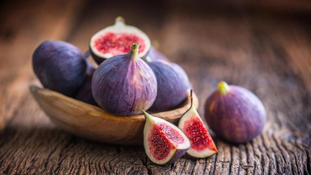 Σύκα: Συμβάλλουν στον έλεγχο του σακχάρου και στη μείωση της χοληστερόλης