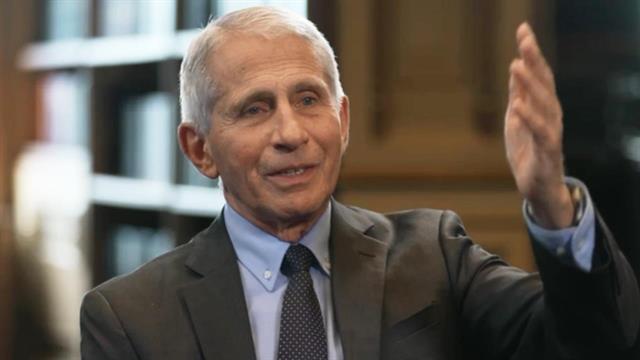 Ο Άντονι Φάουτσι στο BBC: Πόσο πιθανό είναι να ξαναδούμε τσουνάμι κρουσμάτων CoViD [βίντεο]