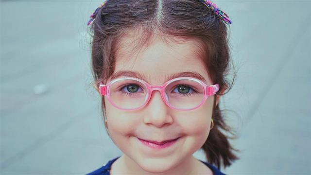 Παιδιά: Θυμηθείτε το ετήσιο τσεκ - απ των ματιών τους