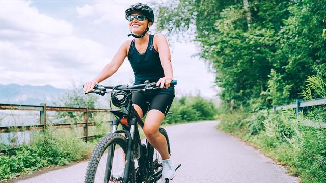 Αρθροπλαστική γόνατος: Ποια αθλήματα επιτρέπονται και πότε είναι ασφαλής η επιστροφή