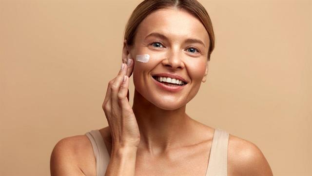 5 συμβουλές ενυδάτωσης για ελαφρώς ξηρό δέρμα