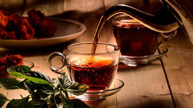 Καθημερινή κατανάλωση σκούρου τσαγιού εξισορροπεί το σάκχαρο [μελέτη]