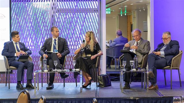 Ανάγκη μετάβασης σε ένα σύστημα πιο αποτελεσματικό βασιζόμενο στην αξία με στόχο τη μείωση των ανισοτήτων