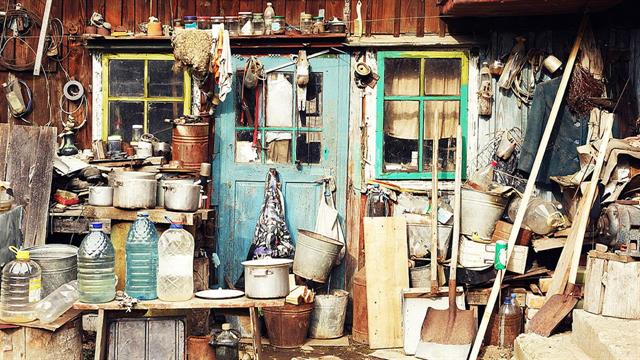 Εικονική πραγματικότητα βοηθά ανθρώπους με διαταραχή αποθησαύρισης να απαλλαγούν από αντικείμενα [μελέτη]