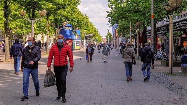 Καλπάζει ο κορωνοϊός  στη Γερμανία