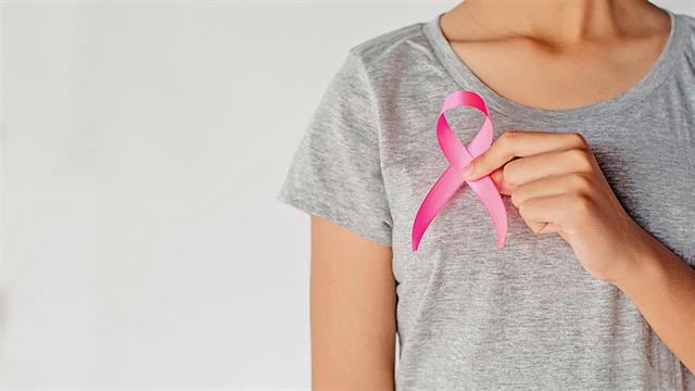 Η ιστορία θάρρους μιας γυναίκας που νίκησε τον καρκίνο του μαστού