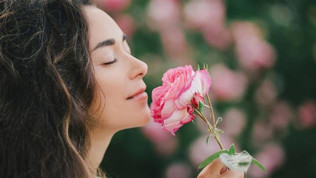 Η απώλεια γεύσης και όσφρησης λόγω COVID αποκαθίσταται εντός 3 ετών [μελέτη]