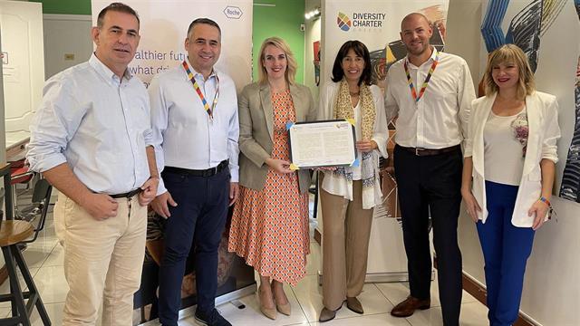 Η Roche Hellas και η Roche Diagnostics Hellas συνυπέγραψαν ως OneRoche τη Χάρτα Διαφορετικότητας για ελληνικές επιχειρήσεις