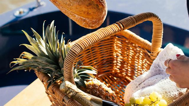 Αλκοόλ και λευκό ψωμί αυξάνουν τον κίνδυνο καρκίνου στο παχύ έντερο [μελέτη]