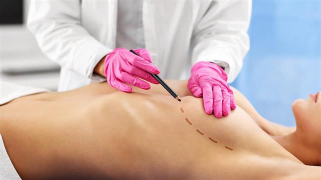 Η προληπτική μαστεκτομή μειώνει σημαντικά τον κίνδυνο εμφάνισης καρκίνου του μαστού [μελέτη]