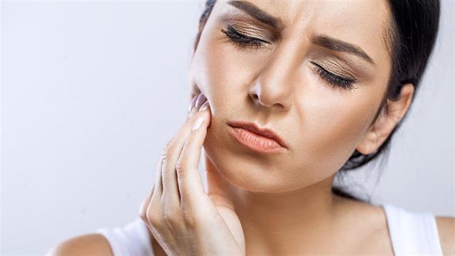 Η οικονομική κρίση βλάπτει σοβαρά τη στοματική υγεία