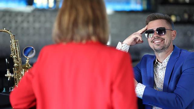 Τα σημάδια ότι είστε σε σχέση με έναν ναρκισσιστή