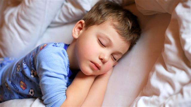 Υπνος: Οι γιατροί προειδοποιούν για τη χρήση μελατονίνης στα παιδιά