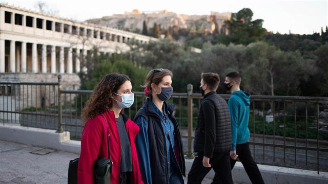 44 θάνατοι, 54 διασωληνωμένοι, 991 εισαγωγές λόγω CoViD