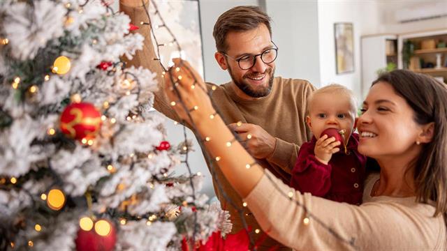 Πώς επηρεάζει ο γιορτινός στολισμός τη διάθεσή μας