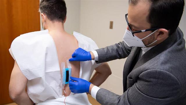 Θα μπορούσε η διέγερση της σπονδυλικής στήλης να μειώνει την κατάθλιψη;