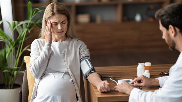 Η αυξημένη αρτηριακή πίεση στην εγκυμοσύνη είναι πιθανό να αφήνει σημάδια διαρκείας στην καρδιά [μελέτη]