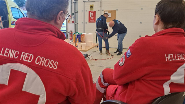 Εθελοντές Σαμαρείτες - Διασώστες του ΕΕΣ: Εκπαίδευση για την αντιμετώπιση έκτακτων καιρικών φαινομένων