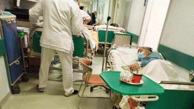 90 ράντζα στη χθεσινή εφημερία του νοσοκομείου Αττικόν