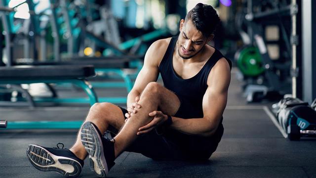Κράμπες και πόνοι στους μυς: Τι να κάνω
