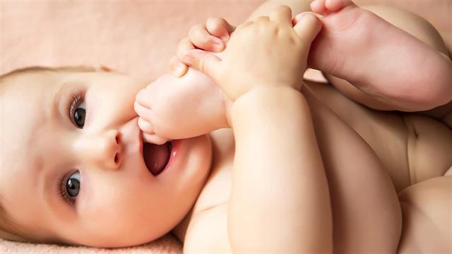 Ανακαλύφθηκε σπάνια γενετική διαταραχή που προκαλεί επιπλέον δάχτυλα στα χέρια και στα πόδια