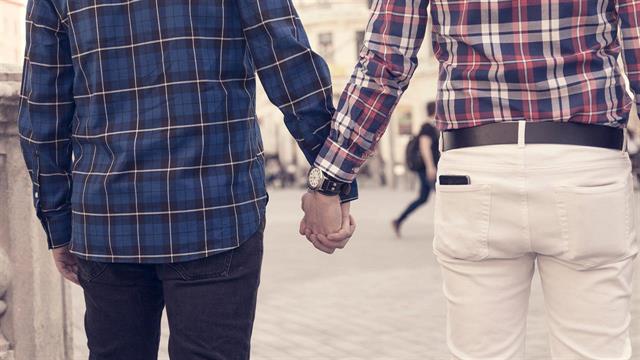 Ετερόφυλη και ομόφυλη απιστία: Υπάρχουν διαφορές;