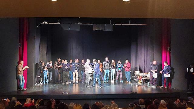 Απόφοιτοι απεξάρτησης, πτυχιούχοι ελευθερίας