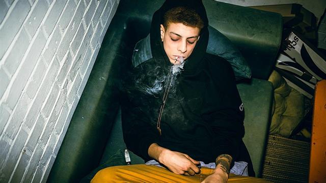 Η  χρήση βενζοδιαζεπινών και οπιοειδών από τους νέους: Τι αποκαλύπτει γερμανική μελέτη