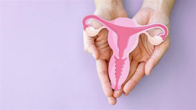 Σύνδρομο πολυκυστικών ωοθηκών: Προκαλεί αύξηση βάρους;