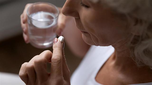 Η θεραπεία ορμονικής υποκατάστασης είναι πιθανό να μειώνει την κατάθλιψη στην εμμηνόπαυση [μελέτη]