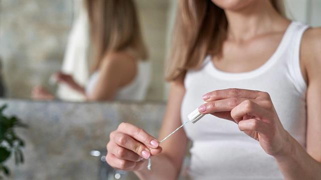 Αγαπηδάκη: Κάλυψη κόστους σε προϊόντα περιόδου - Τι είναι το πρόγραμμα Period Poverty