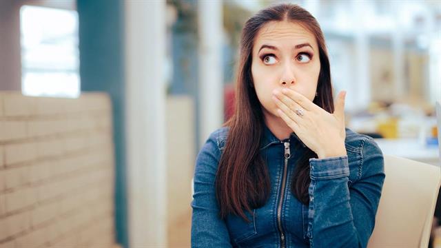 Λόξιγκας: Πού οφείλεται και τι να αποφεύγω