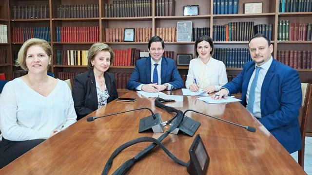 Εθνικό Σχέδιο Δράσης για τον HIV: Προγραμματική συμφωνία ΕΚΠΑ και υπουργείου Υγείας