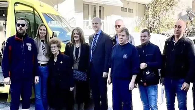 Συνταξιούχος δώρισε ένα πλήρως εξοπλισμένο ασθενοφόρο στο ΕΚΑΒ Κατερίνης