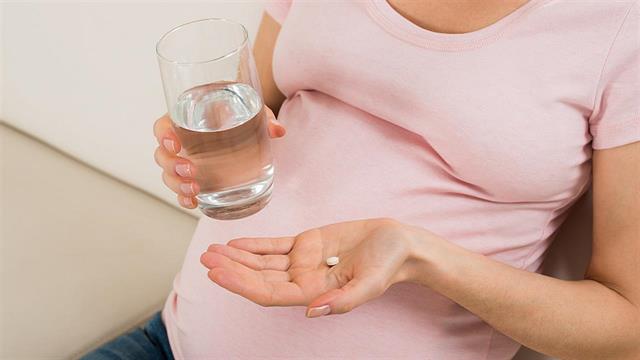 Προκαλεί ΔΕΠΥ και αυτισμό η παρακεταμόλη στην εγκυμοσύνη; [μελέτη]