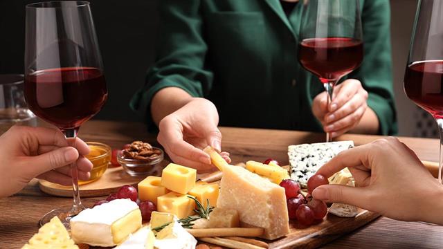 Κρούσματα λιστερίωσης από τυρί στη Γαλλία - Πρόωροι τοκετοί σε εγκύους